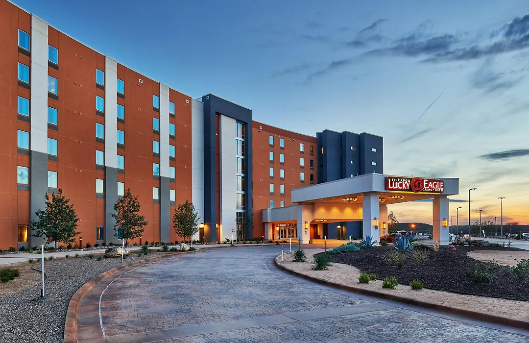 Kickapoo Lucky Eagle Casino Hotel-1